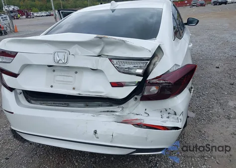 2019 Honda Accord Lx z USA, uszkodzony, nr VIN 1HGCV1F17KA047397
